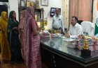 खुद को भगवान बताकर सामुदायिक भवन तोड़ने की धमकी, परेशान ग्रामीणों का कलेक्टर को ज्ञापन
