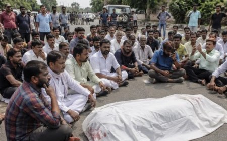 तेज रफ्तार ट्रैक्टर की टक्कर से बाइक सवार की मौत, प्रशासनिक लापरवाही और राजनीति का शिकार हुआ मामला