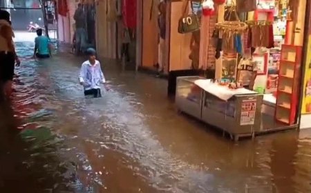 झमाझम बारिश से गर्मी से राहत, लेकिन जलभराव ने बढ़ाई मुसीबत; चूड़ी मार्केट और निचले इलाके डूबे