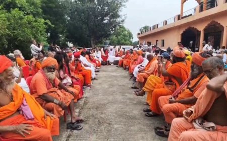'अयोध्या तो झांकी है, काशी-मथुरा बाकी है'; कृष्ण जन्मभूमि पर कारसेवा के संकल्प से अलर्ट मोड पर प्रशासन