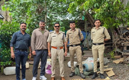 देवास में आबकारी विभाग की बड़ी कार्रवाई, 7 पेटी अवैध देशी शराब जब्त