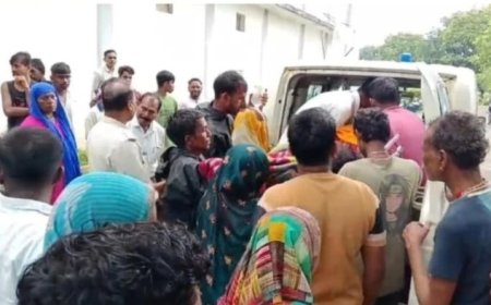 तेज बारिश के दौरान खेतों में गिरी बिजली, अस्पताल में डॉक्टर न मिलने से मचा हंगामा