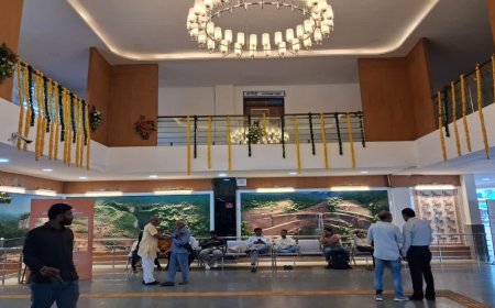 आधुनिक फुट ओवर ब्रिज और वर्ल्ड क्लास सुविधाओं से चमका छिंदवाड़ा स्टेशन, देखें पुनर्विकास की पूरी रिपोर्ट