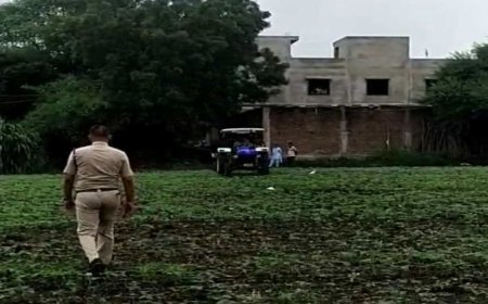 नीमच में हेलीकॉप्टर मांगने वाले किसानों को मिली राहत, प्रशासन ने खुलवाया खेत का रास्ता