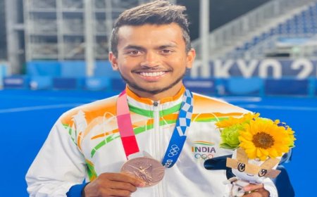 बेल्जियम-नीदरलैंड्स में जलवा बिखेरेंगे MP के लाल विवेक सागर; कलेक्टर सोमेश मिश्रा ने दी बधाई