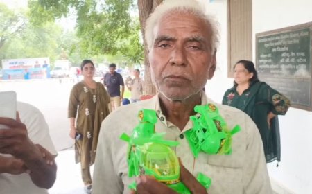 'खेत का रास्ता खुलवाओ या उड़ने को हेलीकॉप्टर दो'; नीमच जनसुनवाई में किसान ने तंज कसते हुए की बड़ी मांग