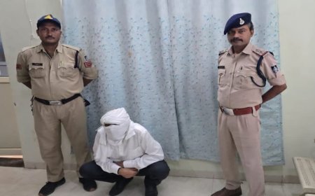 तस्करों को धमकाने वाला शराब ठेकेदार खुद निकला 13 साल का इनामी; पुलिस महकमे में मचा हड़कंप