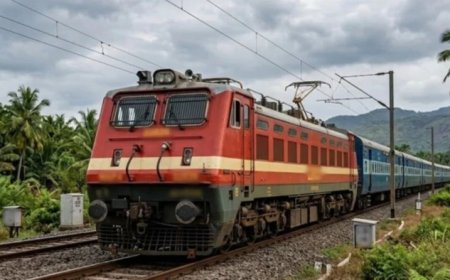 गुजरात में भारी बारिश का असर, 8 घंटे लेट पहुंची सोमनाथ एक्सप्रेस, अमरावती भी रीशेड्यूल