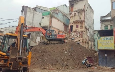 क्या गिरेगा चार मंजिला जर्जर भवन? नगर निगम की मशीनों के सामने खड़ी है बड़ी चुनौती