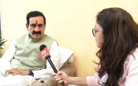 दतिया की सभा में क्यों रो पड़े नरोत्तम मिश्रा? आंसू छलकने की 'इनसाइड स्टोरी' पर पूर्व गृहमंत्री का बड़ा खुलासा