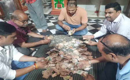 बांके बिहारी मंदिर की दानपेटी की चाबी खोई, ताला टूटा तो नगदी से ज्यादा निकलीं श्रद्धालुओं की अटूट आस्था की चिट्ठियां