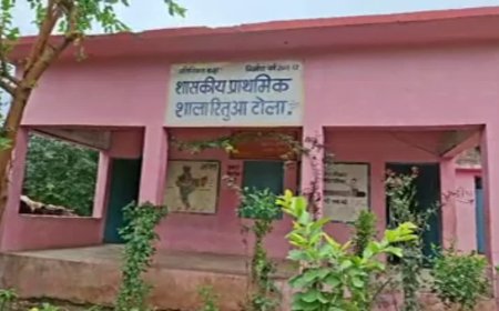 गजब ढा रहा ई-अटेंडेंस सिस्टम! नरसिंहपुर में स्वर्गवासी शिक्षक को मिली वेतन कटौती की चेतावनी