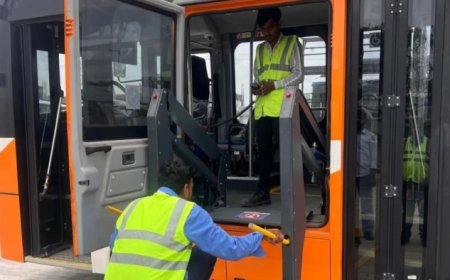 दिव्यांगों के लिए स्पेशल डोर और 7 कैमरे; हाइटेक सुविधाओं से लैस इंदौर की ई-बसों का क्यों अटका रूट?
