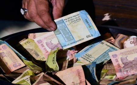 पुजारियों पर लग रहे आरोपों के बीच अखाड़ा परिषद का सख्त रुख; कहा- ड्रेस कोड से रुकेगी दान की धांधली