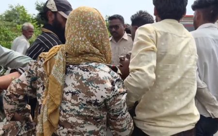 अशोकनगर में लकड़ी माफियाओं का आतंक, बैलगाड़ी जब्त करने पर डिप्टी रेंजर का पैर फ्रैक्चर