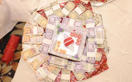 दहेज के लिए टॉयलेट में लगाया ताला; प्रताड़ित विवाहिता ने पुलिस अधीक्षक से लगाई न्याय की गुहार
