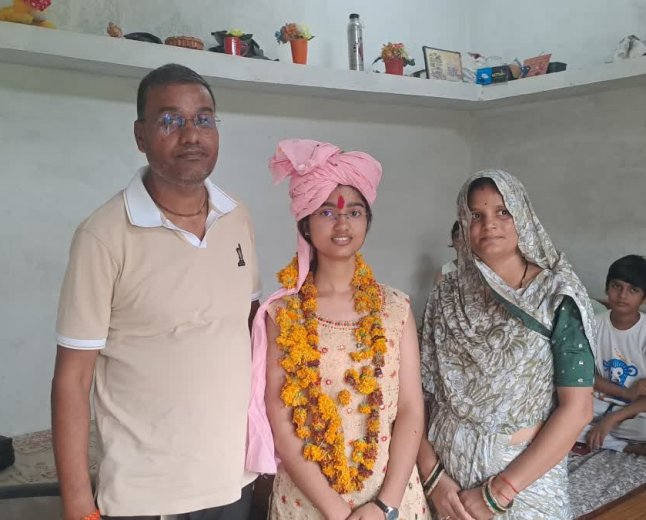 सोशल मीडिया से दूरी और 10 घंटे की पढ़ाई, किसान की बेटी वैष्णवी पटेल ऐसे बनेगी डॉक्टर