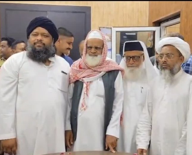 "मंदिरों में मुस्लिमों को जगह क्यों नहीं?" - वक्फ बोर्ड में नियुक्ति पर भड़के मुफ्ती मोहम्मद अहमद