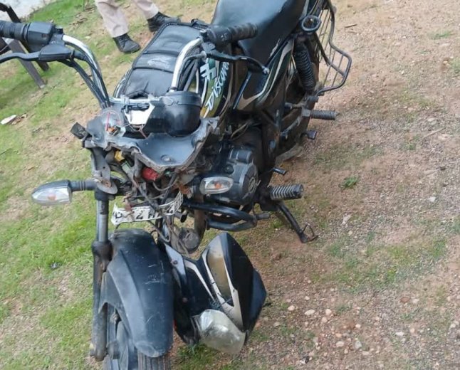 उमरिया में वन अमले पर दबंगों का कहर! बाइक और चौकी की चाबी छीनकर आरोपी फरार