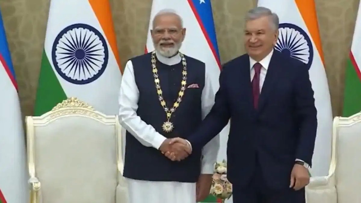 उज्बेकिस्तान के दौरे पर पीएम मोदी को मिला सर्वोच्च सम्मान, स्वतंत्रता की 35वीं वर्षगांठ पर दी बधाई
