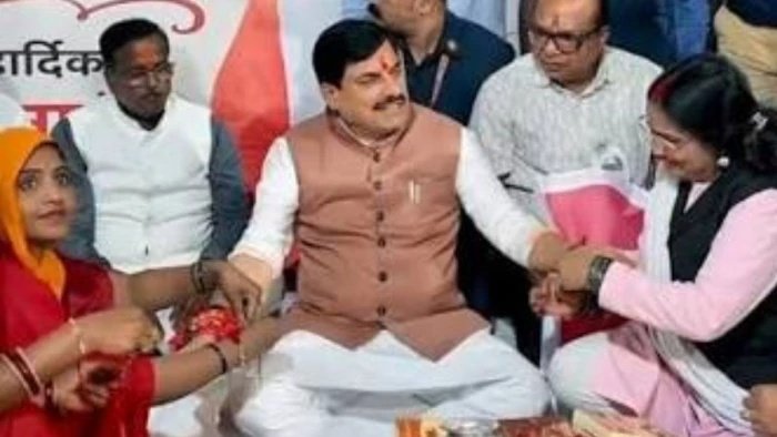 उज्जैन में देश भर से पहुंचीं 200 से अधिक छड़ियां, महाकालेश्वर मंदिर में महाकाल और गोगादेवजी का मिलन