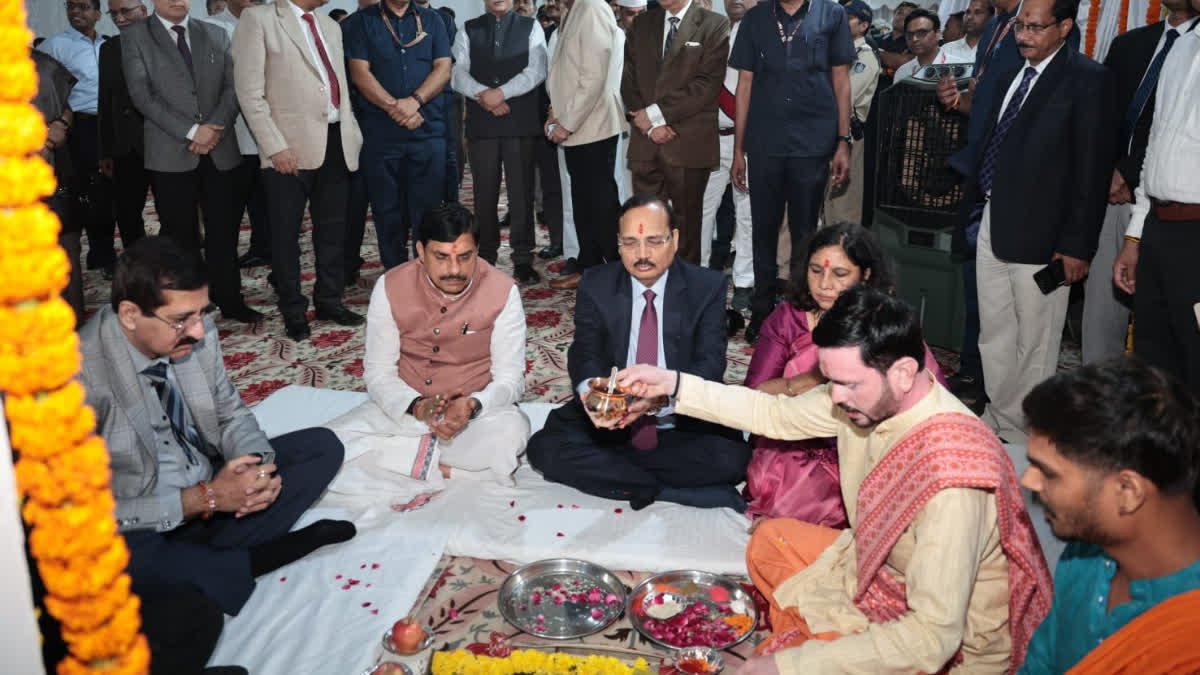 उज्जैन को मिली 18.66 करोड़ की सौगात, CJI जस्टिस सूर्यकांत और CM मोहन यादव ने किया भूमिपूजन