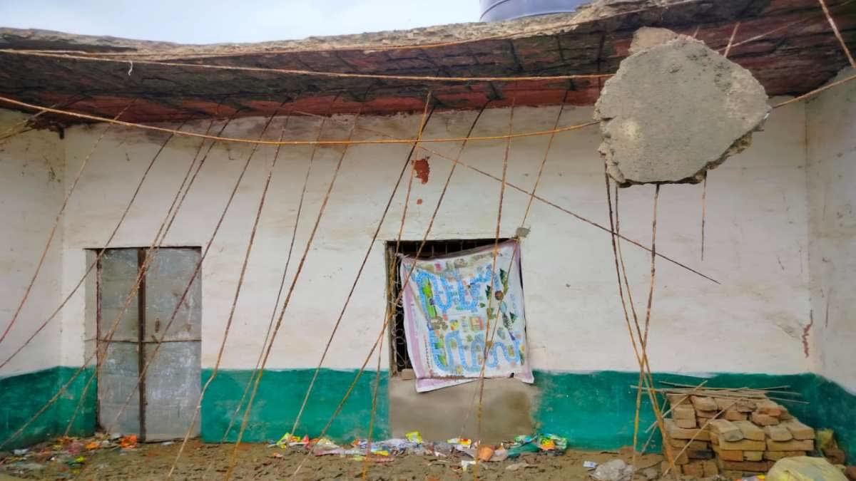 श्योपुर के कन्या प्राथमिक विद्यालय में गिरी दो कमरों की छत, 15 अगस्त की शाम टला बड़ा हादसा