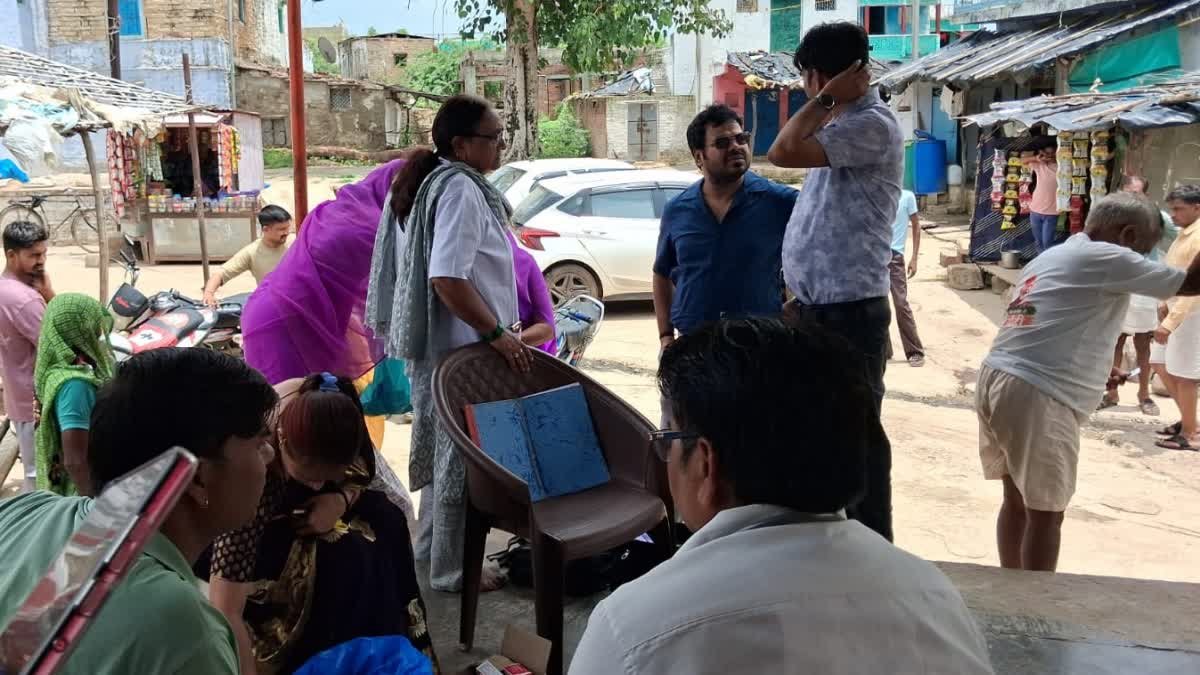 शिवपुरी में भंडारे की बासी खीर खाने से 56 लोग बीमार, एक महिला ग्वालियर रेफर