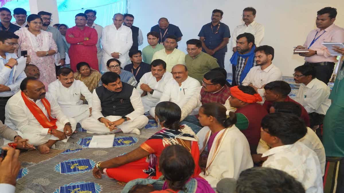 25 साल बाद नक्सल प्रभावित बोंदारी गांव पहुंचे सीएम मोहन यादव, 225 करोड़ के विकास कार्यों का ऐलान