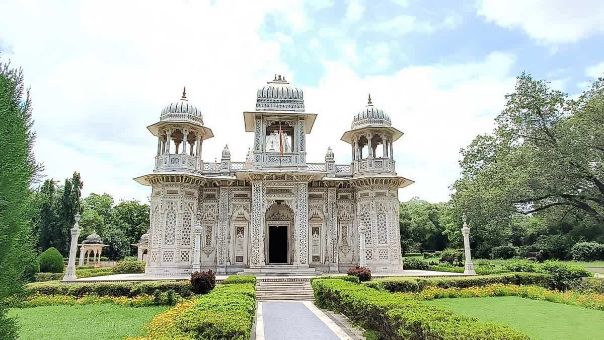 सिंधिया राजवंश की छतरियां, जहाँ आज भी जिंदा है माँ-बेटे के प्रेम की अनूठी ऐतिहासिक कहानी