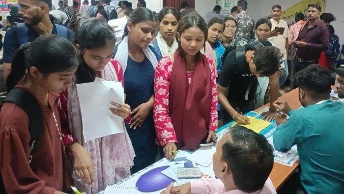 जबलपुर में अतिरिक्त सीएलसी काउंसलिंग से मिला प्रवेश, छात्रों के लिए राहत भरा अंतिम मौका