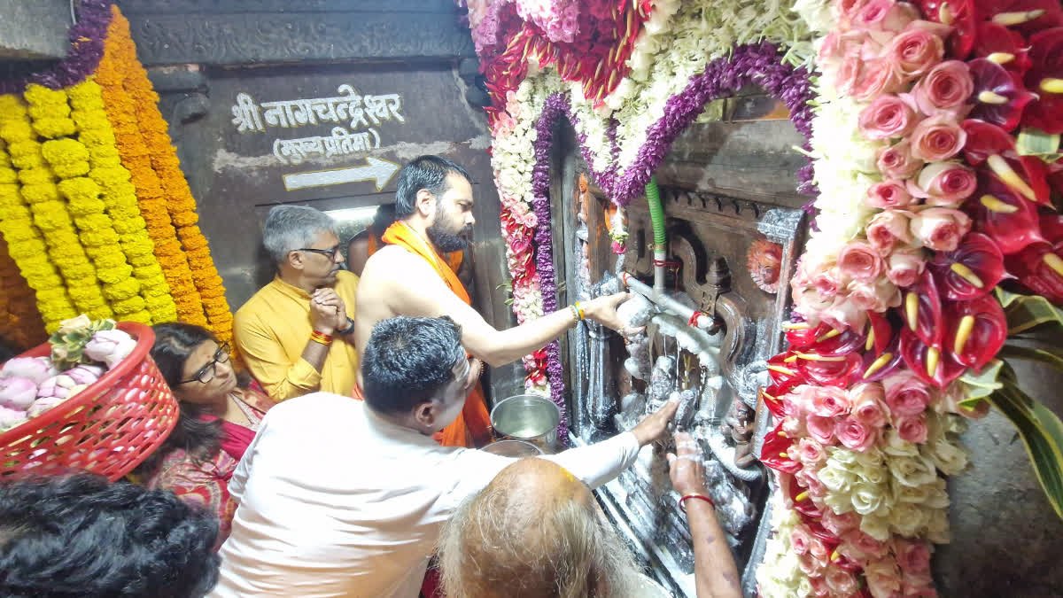 साल में सिर्फ एक बार खुले भगवान नागचंद्रेश्वर के कपाट, 24 घंटे में लाखों भक्तों ने किए दुर्लभ दर्शन