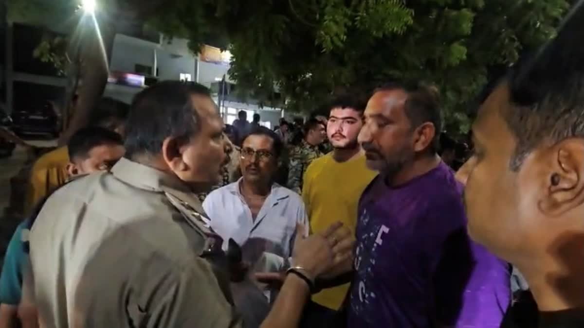 ग्वालियर में कांवड़ यात्रा के दौरान वाहन टकराने पर विवाद, लाठी-सरिया चलने से दो घायल
