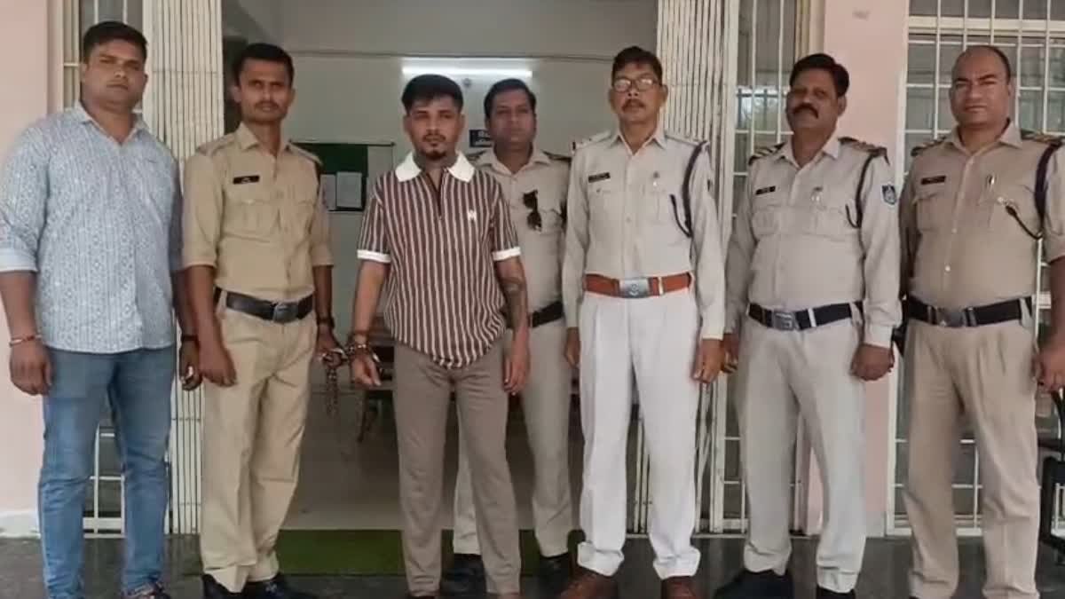 साधु का चोला ओढ़कर उज्जैन में छिपा था 19 मामलों का आरोपी प्रवीण, 5000 का इनामी तरुण भी धराया