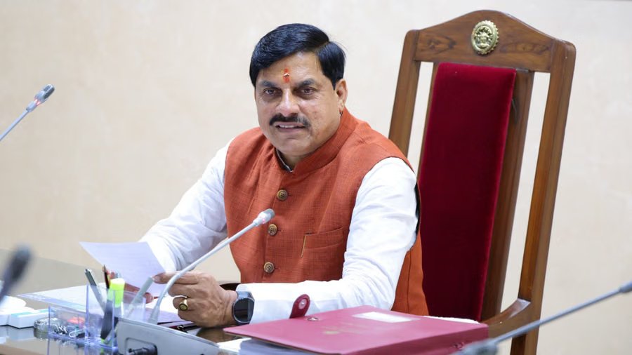 होमगार्ड मुख्यालय पहुँचे मुख्यमंत्री, वीडियो कॉन्फ्रेंसिंग के जरिए बाढ़ पीड़ितों से की सीधी बात