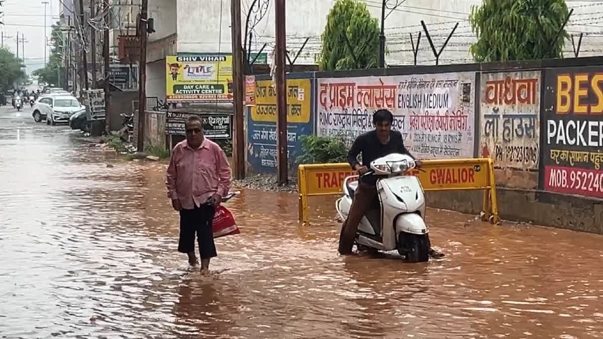 स्टूडेंट्स से मुखातिब हुए मुख्यमंत्री डॉ. मोहन यादव, बोले- अनुशासन बनाए रखने के लिए थोड़ा बुरा बनना पड़ता है