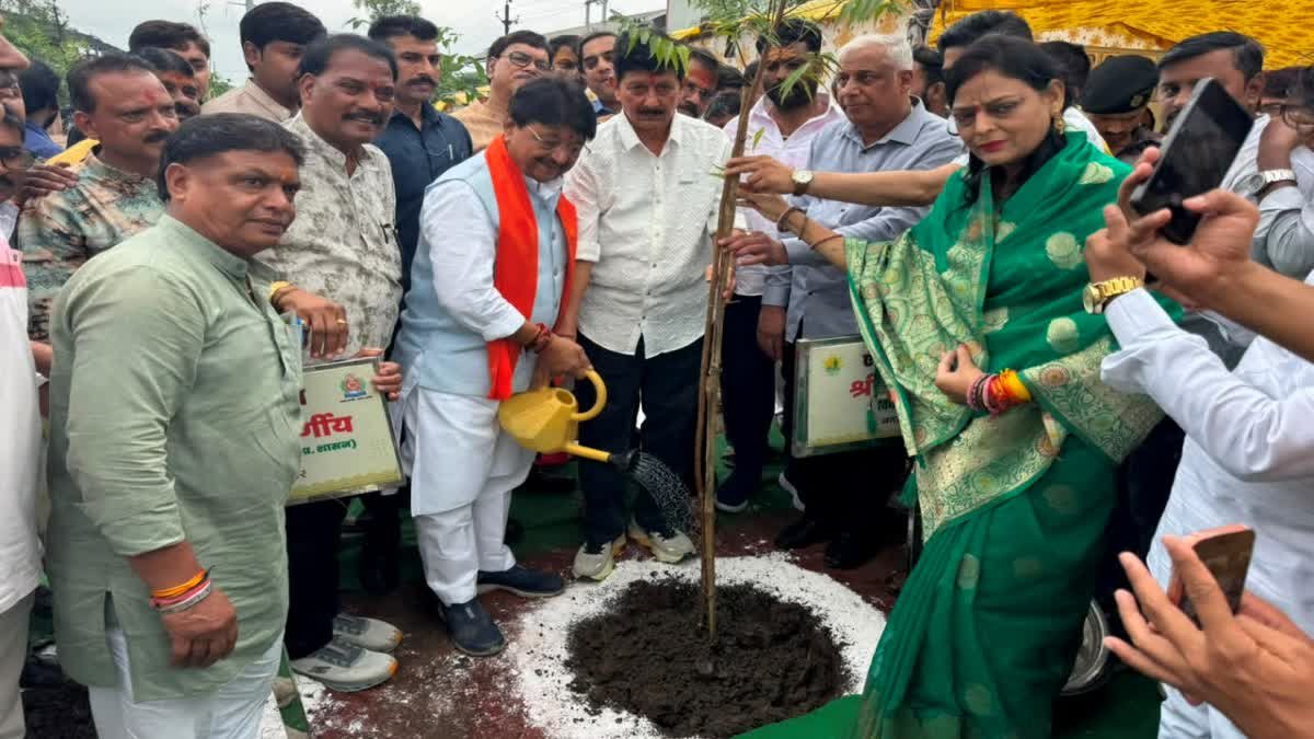 अवैध खनन से बचाने के लिए अब हरी-भरी होंगी इंदौर की टेकरियां, कैलाश विजयवर्गीय का बड़ा ऐलान