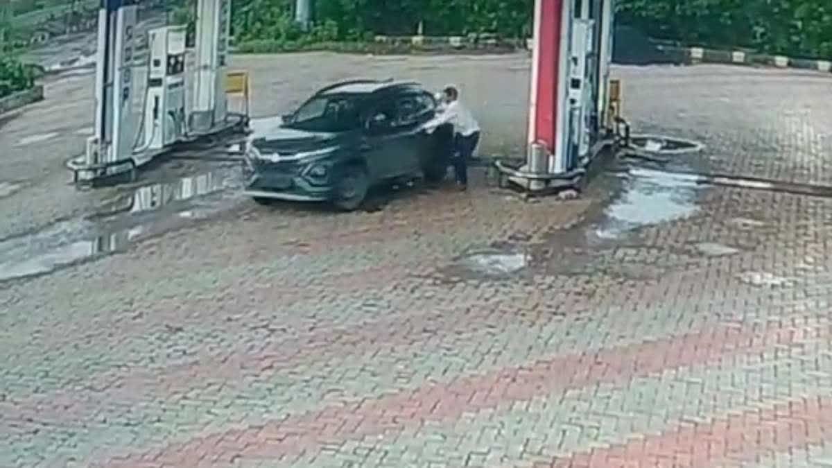 कोलारस के पेट्रोल पंप पर 2100 रुपये के पेट्रोल की ठगी, बिना नंबर की कार लेकर फरार हुआ चालक