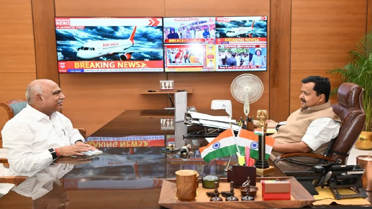 दतिया उपचुनाव में हार के बाद दिल्ली दरबार में बढ़ी मध्य प्रदेश के बीजेपी नेताओं की हलचल, जानें क्या हैं मायने