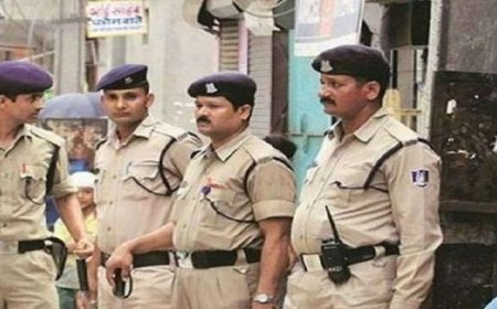 पुलिस ने किया चोरी की 3 वारदातों का पर्दाफाश, 5 आरोपी गिरफ्तार और लाखों के जेवर बरामद