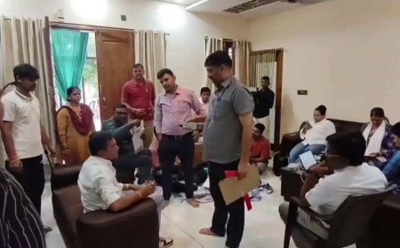 सरकारी क्लर्क सुभाष मिश्रा के ठिकानों पर छापा, आय से 5 गुना अधिक 5 करोड़ की संपत्ति का खुलासा