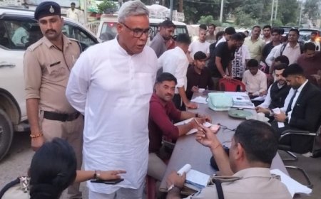 वाहन चेकिंग के दौरान सड़कों पर मचा हड़कंप, हूटर और काली फिल्म लगी गाड़ियों पर हुई कार्रवाई