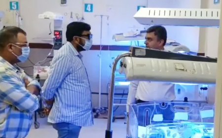 छिंदवाड़ा अस्पताल में लापरवाही जारी, क्षमता से अधिक बच्चों को एक ही वार्मर में रखने को मजबूर डॉक्टर