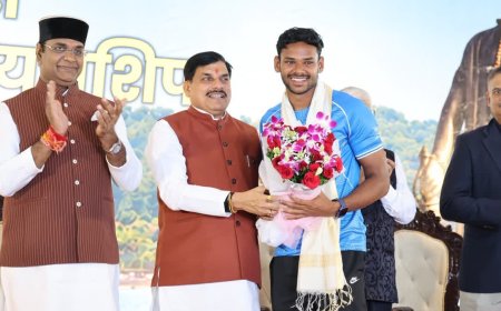15 साल की उम्र तक नहीं देखी थी नदी, अब देश के टॉप सेलर बने आर्यन, सीएम मोहन यादव ने किया सम्मानित