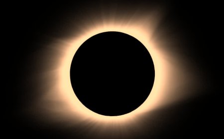 साल का आखिरी सूर्यग्रहण 12 अगस्त को, जानिए भारत में सूतक काल और असर की पूरी जानकारी