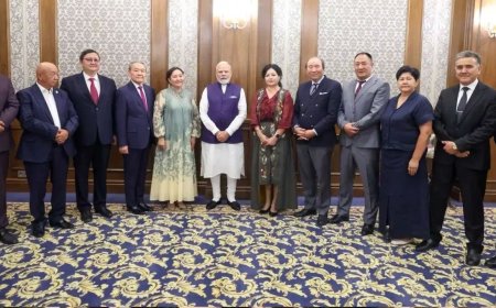 किर्गिस्तान पहुंचे प्रधानमंत्री नरेंद्र मोदी, एससीओ समिट से पहले भारतीय संस्कृति और योग प्रेमियों से की खास मुलाकात