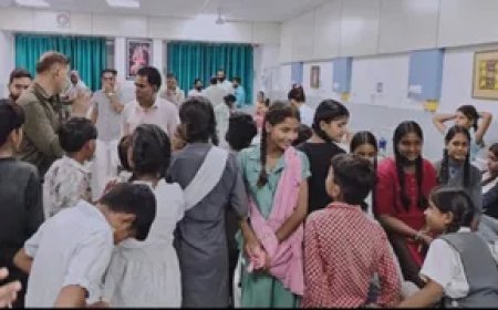 इंदौर के स्कूल में मध्याह्न भोजन खाने से 38 बच्चों की बिगड़ी तबीयत, कढ़ी-चावल परोसे जाने पर उठे सवाल