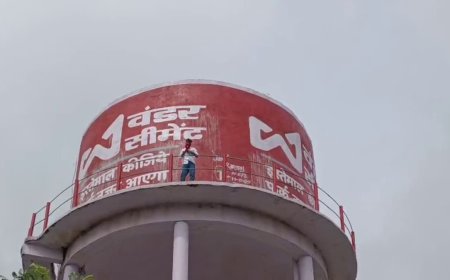 पिछोर में मांग पूरी कराने के लिए पानी की टंकी पर चढ़ा युवक, 20 घंटे से हाईवोल्टेज ड्रामा जारी