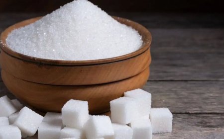 त्योहारी सीजन में महंगी होगी मिठाई, चीनी के दामों में 15% तक का जबरदस्त उछाल