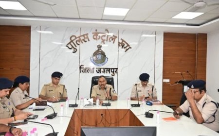 ई-जीरो एफआईआर और सीएम हेल्पलाइन की शिकायतों के निराकरण पर जोर, जबलपुर एसपी ने दिए सख्त निर्देश